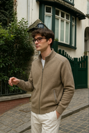 Eli - Timeless Cashmere Sweater